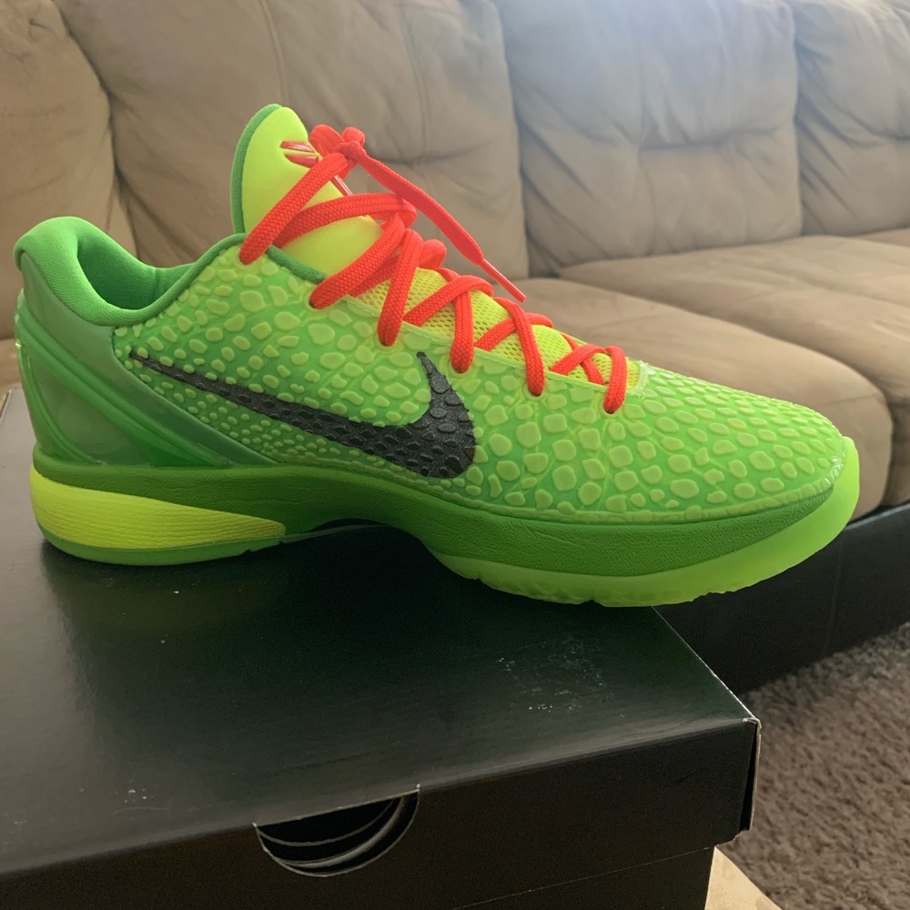 Kobe 5 Grinch 2020